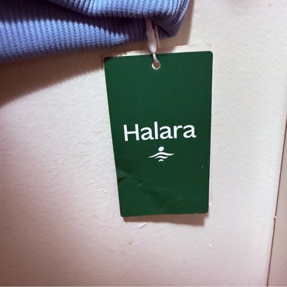 HALARA Light Blue Women's Oversized Crewneck Split Back Detail (L) - Picture 4 of 5